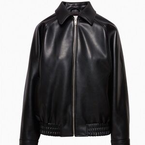 Aritzia oversized faux leather jacket (peeling) size small
